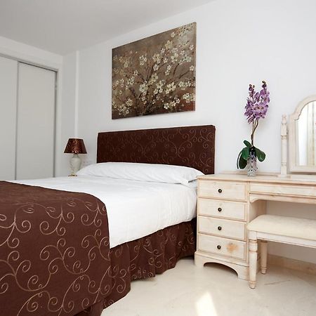 Apartamentos Anfiteatro Benidorm Bagian luar foto