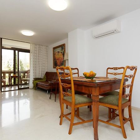 Apartamentos Anfiteatro Benidorm Bagian luar foto