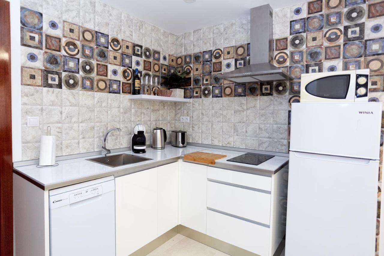 Apartamentos Anfiteatro Benidorm Bagian luar foto